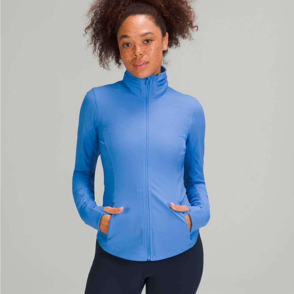 Lululemon Ribbed Nulux Running
Jacket - Blue Nile